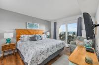 Stay awhile Immaculate Oceanfront Condo, great location, Unbeatable Views, Seasonal Pool - Chambres d'hôtes Myrtle Beach