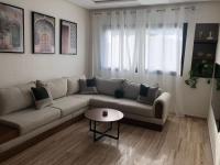 Appartement familial - piscines - stade de foot - B&B Tangeri