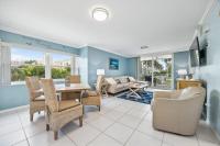 Luxurious Island 3 Bed Retreat I Walk to Beach - B&B Marco Island