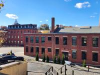 Jennifer's Historic Brick Riverfront Loft Apartment - Bed and Breakfast Providence