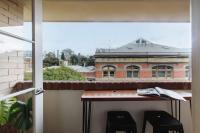 Stylish 1-Bed Apt with Parking in Heart of Fitzroy - B&B Melbourne