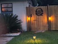 Twin Pines Studios - B&B Jacksonville