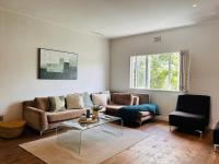 Modern Centrally Located Two Bedroom Apartment - Chambres d'hôtes Stellenbosch