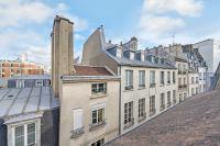 Bright 4P studio in the heart of Paris Marais Rivoli - Chambres d'hôtes Paris