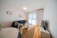 Flex SelfCheckIns 191 - Zagreb - 2 Bedrooms - Parking - Loggia - B&B Zagreb