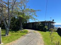 Stanmore Bay Log Cabin - short walk to beach - B&B Stanmore Bay