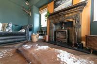 Crookdale House By Holiday Heim Country Manor With Private Pool And Bar - Chambres d'hôtes Preesall