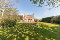 Crookdale House By Holiday Heim Country Manor With Private Pool And Bar - B&B Preesall