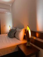 Camera Matrimoniale con Balcone e Vista Mare