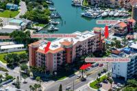 Gulf Views - Walk to John's Pass Madeira Bay Condo - B&B St. Pete Beach