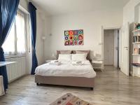 Federica's Ponte Vecchio 1bd - by FlorenceHospitality - B&B Firenze