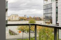 Stylish Greenwich Apartment with Balcony And River Views - B&B Londra