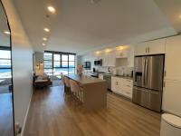 Waterfront large 1 BR with 6 appliances & gym - B&B Halifax