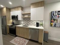 Downtown bright and modern 1 BR with 6 appliances - B&B Halifax