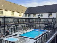 Mountain Modern 2BR Townhome with Stunning View - B&B Canmore