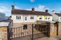 Camera Matrimoniale con Bagno in Comune 