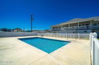 Renovated Retreat King Bed & Beachside Comfort - Bed and Breakfast Atlantic Beach