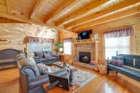 Romantic Cabin with Hot Tub in Pigeon Forge! - B&B Pigeon Forge