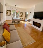 Skydiversnestdotcom - B&B Bollullos de la Mitación