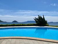 Luxury apartment Ginestra sea view with common swimming pool just 50 mt from the beach - Bed and Breakfast Golfo Aranci