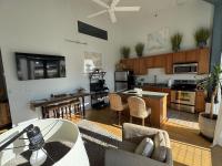 Downtown Condo 5 Minutes to Cedar Point - Chambres d'hôtes Sandusky