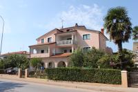 Apartments with parking space Umag - 6932 - Bed and Breakfast Umag