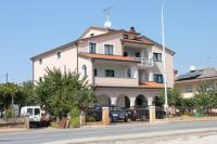 Apartments with parking space Umag - 6932 - Bed and Breakfast Umag