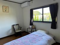 Standard Twin Room with Shared Bathroom