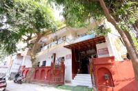 Basil Inn Homestay - Walk-In Distance to Taj Mahal - B&B Agra
