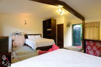 Quadruple Room with Mountain View