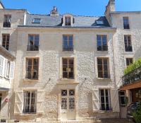 La Demeure Saint Sauveur - Bed and Breakfast Caen