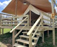 Cozy Tented Cabin with Fire Pit and Barbecue in Logan, Ohio - B&B Logan