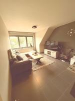 Modern Duplex Apartment with terrace view - Bed and Breakfast Stekene