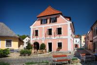 Penzion Na 15. Poledníku - B&B Jindřichův Hradec