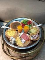 Camera Matrimoniale con Vista Giardino