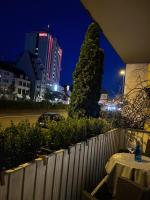 Anelia City Apartment 2 Zimmer inkl 2 Parkplätze im Zentrum - B&B Paderborn