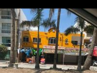 Habitacion Privada Sencilla Zona Dorada Sabalo Mazatlan No contamos con Estacionamiento - Bed and Breakfast Mazatlán