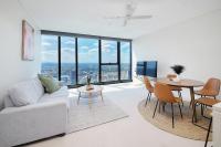 Panoramic 3-Bedroom Skyscape with Free Parking - B&B Brisbane