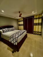 Newly Renovated 2 bedroom solar house near in Accra near Aburi Boarder - Chambres d'hôtes Accra