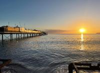 PINK HOUSE ,Opposite PIER & Beach ,SLEEPS 6 , 2 BEDROOM GROUND FLOOR SELF CONTAINED GARDEN FLAT , PRIVATE ENTRANCE , KITCHEN , Guaranteed Parking ,Wifi , Movies ,Bathroom ,fridge , microwave ,BEDROOM 1, DOUBLE BED & 2 SINGLE BEDS ,BEDROOM 2 , DOUBLE BED - B&B Paignton