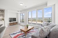 Spacious 3BR Loft with Balcony and Free Parking - B&B Toronto