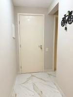 Apto 124C - Linda vista para o mar e lazer de clube - B&B Guarujá