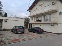 Camera Tripla con Vista Giardino