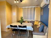 Mobile home 6 personnes Climatisé proche Puy du fou Clisson 800FA - Chambres d'hôtes La Boissière-de-Montaigu