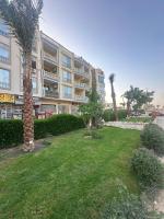 Interstar Luxury Apartments - Bed and Breakfast Hurghada