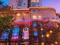 Shanghai Xintiandi Former French Historical Area Hotel - B&B Shanghai