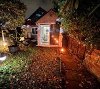 Cozy Cottage Coventry self check-in after 3pm, Pets Friendly - B&B Longford