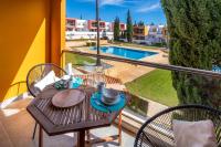 Apartamento Vista Piscina - Bed and Breakfast Guia
