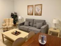 Céntrico, parking privado, al lado estación tren. - B&B Cordova