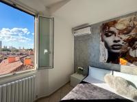 Evelyne HOME - centro storico a due passi - - B&B Bologna